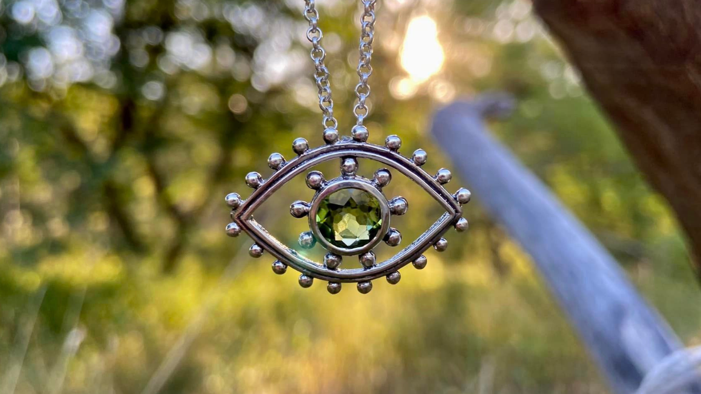 Silver All Seeing Eye Pendent and Chain Amulet Peridot