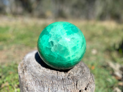 Gigantic Phosphorescent Fluorite Sphere | 6.9kg AAA Collector Crystal | Xianghuapu Mine, Hunan, China | Manifestation