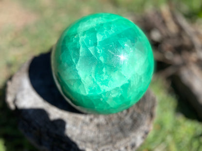 Gigantic Phosphorescent Fluorite Sphere | 6.9kg AAA Collector Crystal | Xianghuapu Mine, Hunan, China | Manifestation