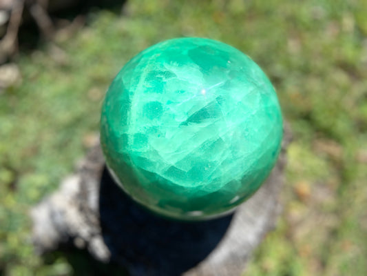 Gigantic Phosphorescent Fluorite Sphere | 6.9kg AAA Collector Crystal | Xianghuapu Mine, Hunan, China | Manifestation