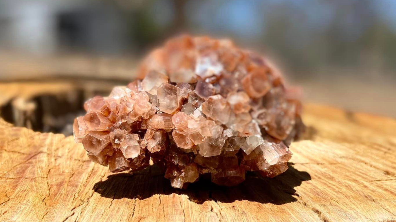 Aragonite Sputnik Cluster