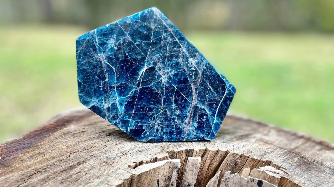 Apatite Freeform