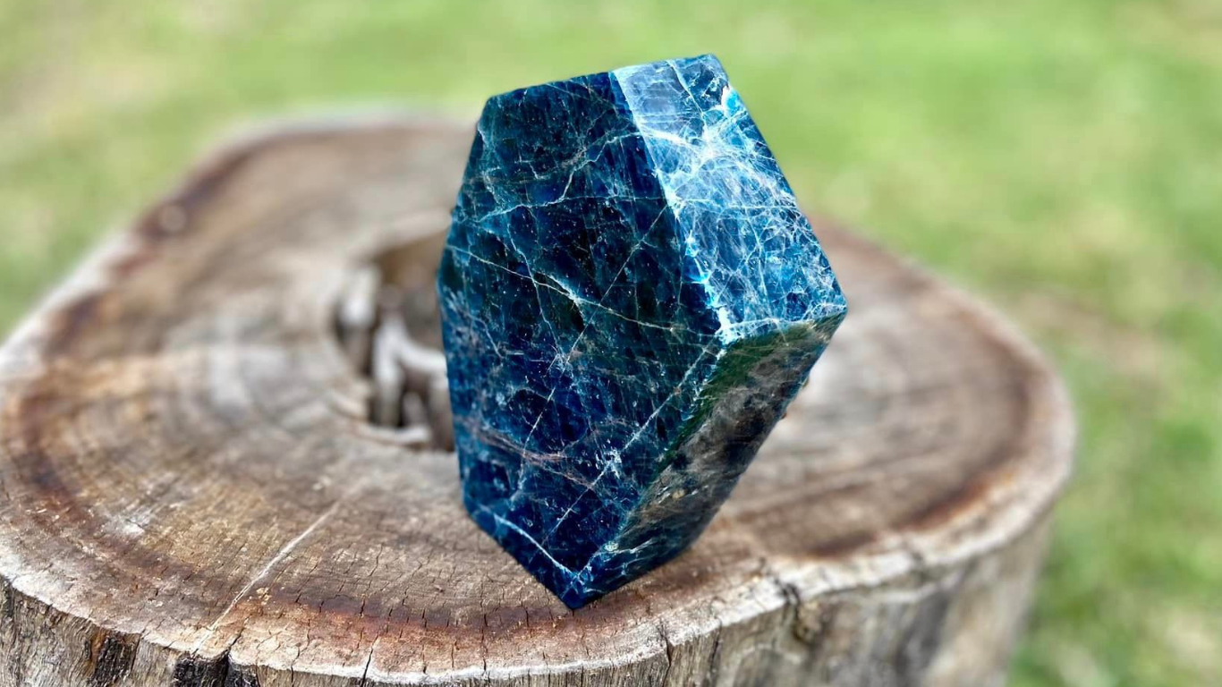 Apatite Freeform