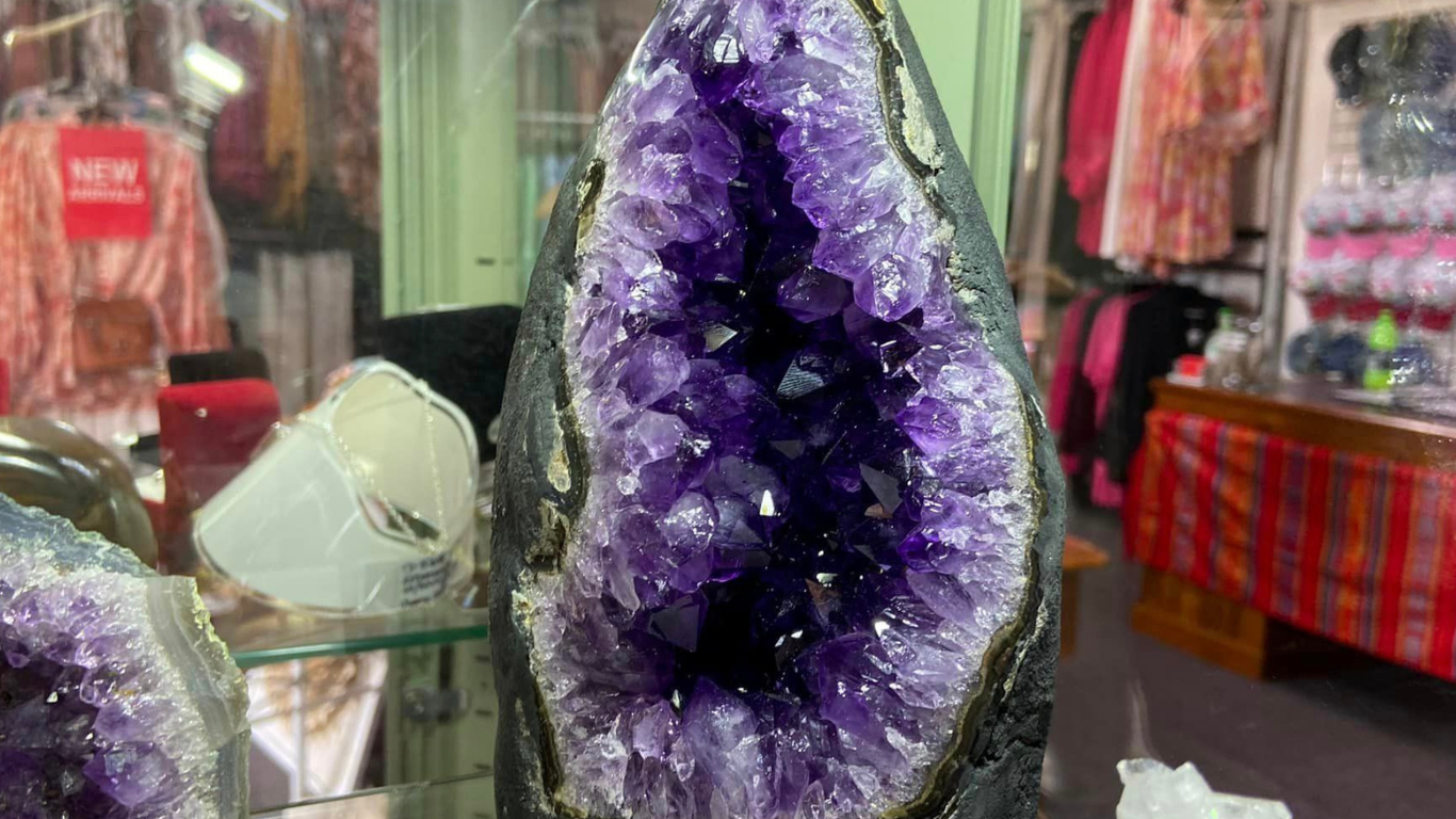 Amethyst Polished Edge Standing AAA+++ Grade