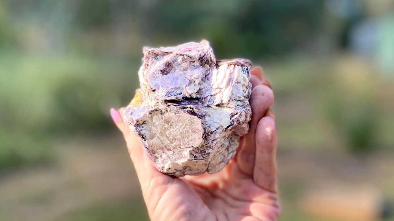 Lepidolite Rough