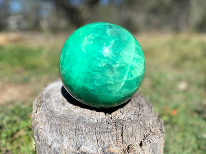 Gigantic Phosphorescent Fluorite Sphere | 6.9kg AAA Collector Crystal | Xianghuapu Mine, Hunan, China | Manifestation