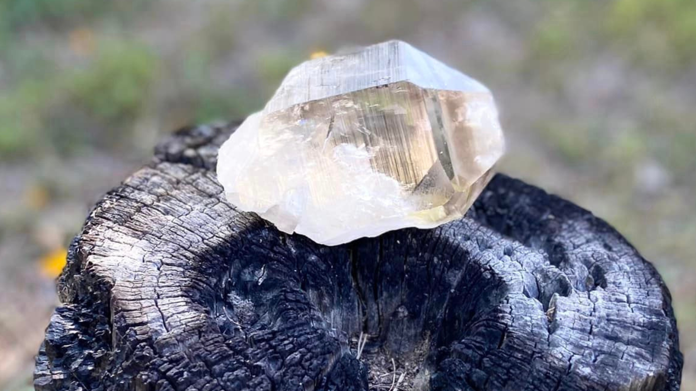 Smokey Quartz Lemurian Piont