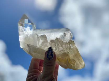 Rare AAA Grade Lemurian Clear Quartz Cluster With Golden Healer |Brazil |Master Healer,Amplifier, Programmer | 787 Grams